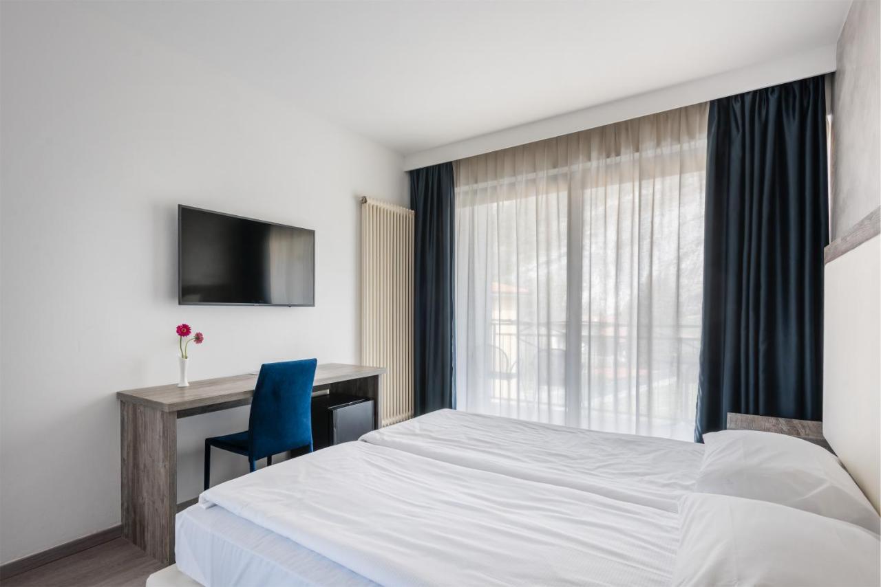 Hotel De Nac Torbole Sul Garda Εξωτερικό φωτογραφία