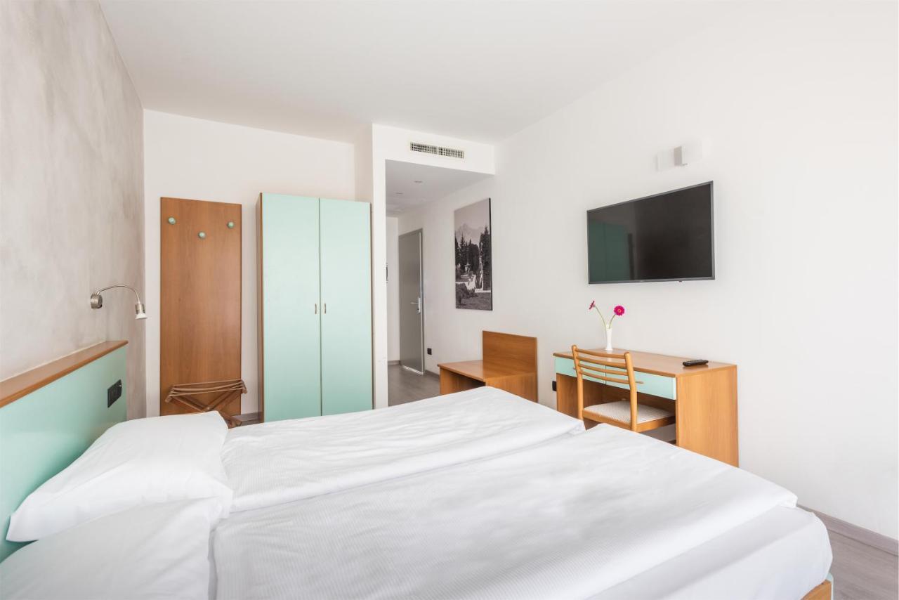 Hotel De Nac Torbole Sul Garda Εξωτερικό φωτογραφία