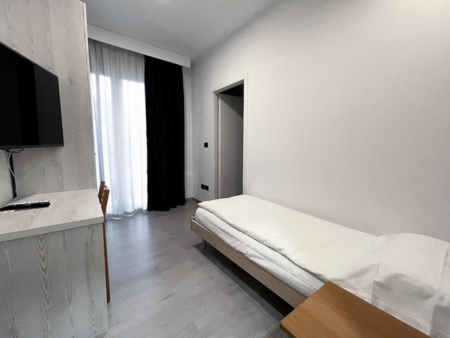 Hotel De Nac Torbole Sul Garda Εξωτερικό φωτογραφία