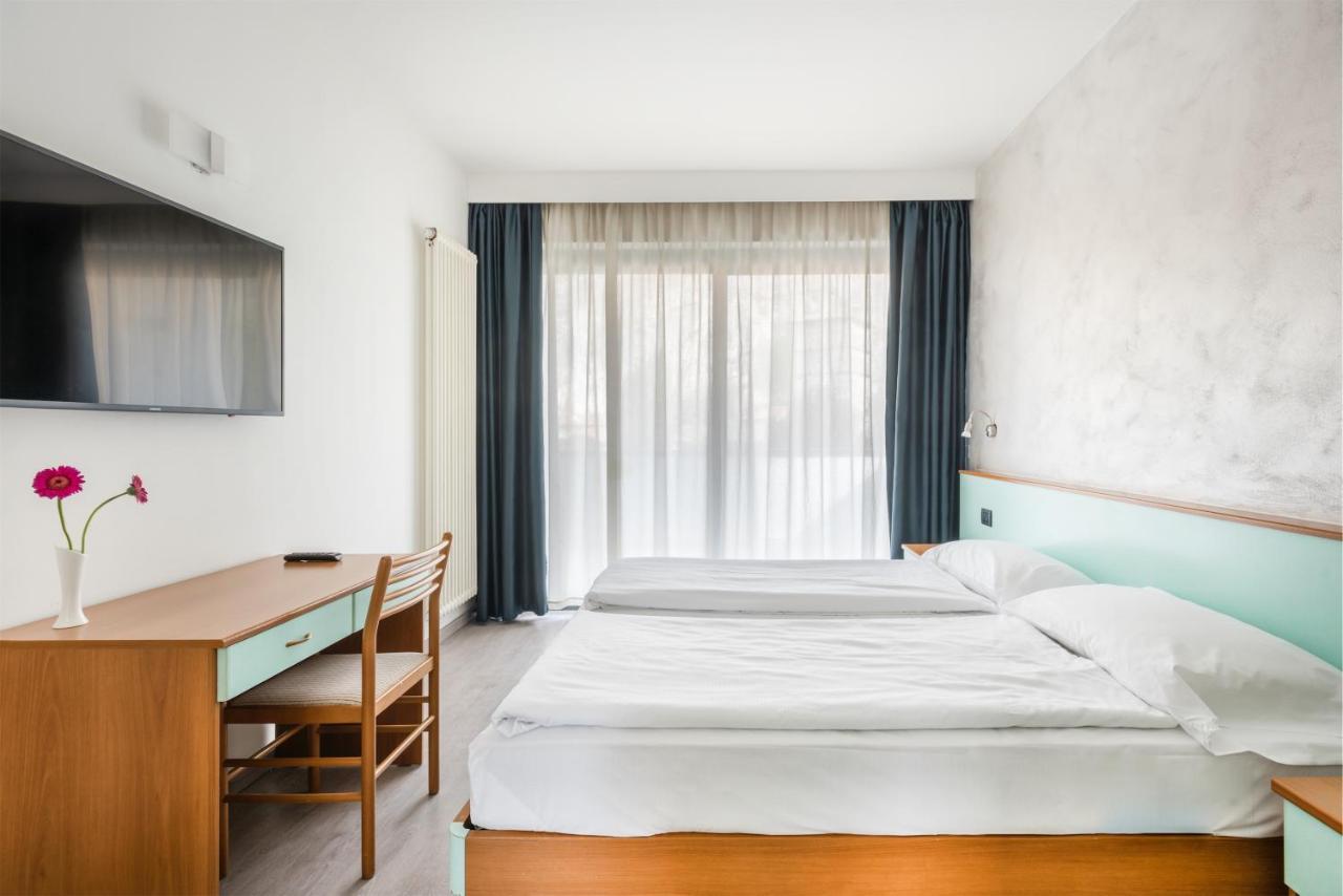 Hotel De Nac Torbole Sul Garda Εξωτερικό φωτογραφία