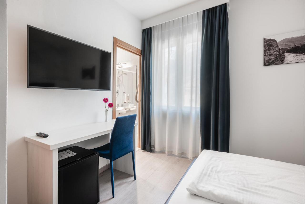 Hotel De Nac Torbole Sul Garda Εξωτερικό φωτογραφία