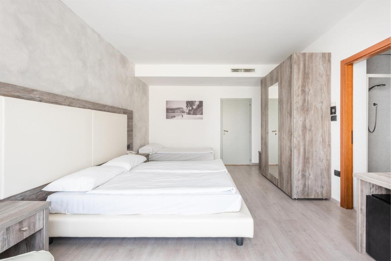 Hotel De Nac Torbole Sul Garda Εξωτερικό φωτογραφία