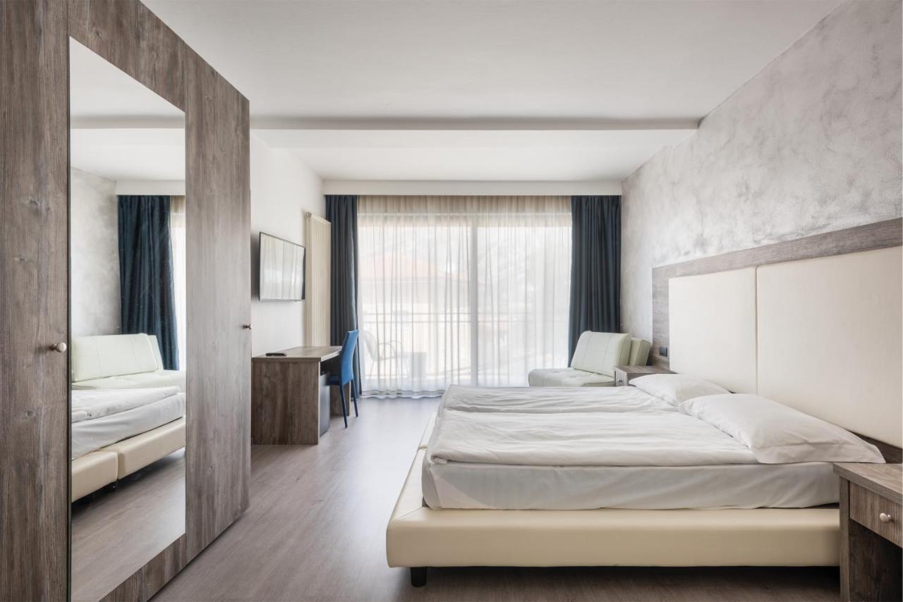 Hotel De Nac Torbole Sul Garda Εξωτερικό φωτογραφία