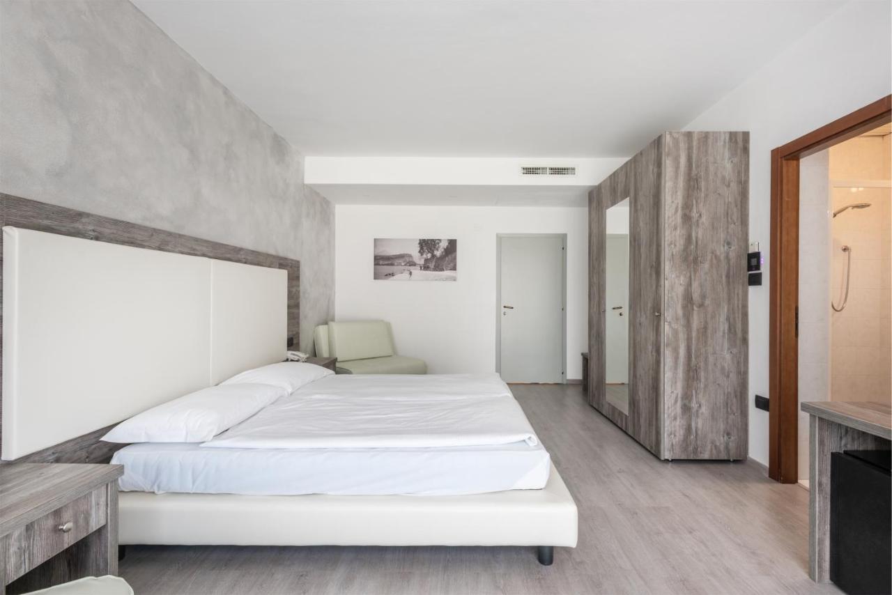 Hotel De Nac Torbole Sul Garda Εξωτερικό φωτογραφία