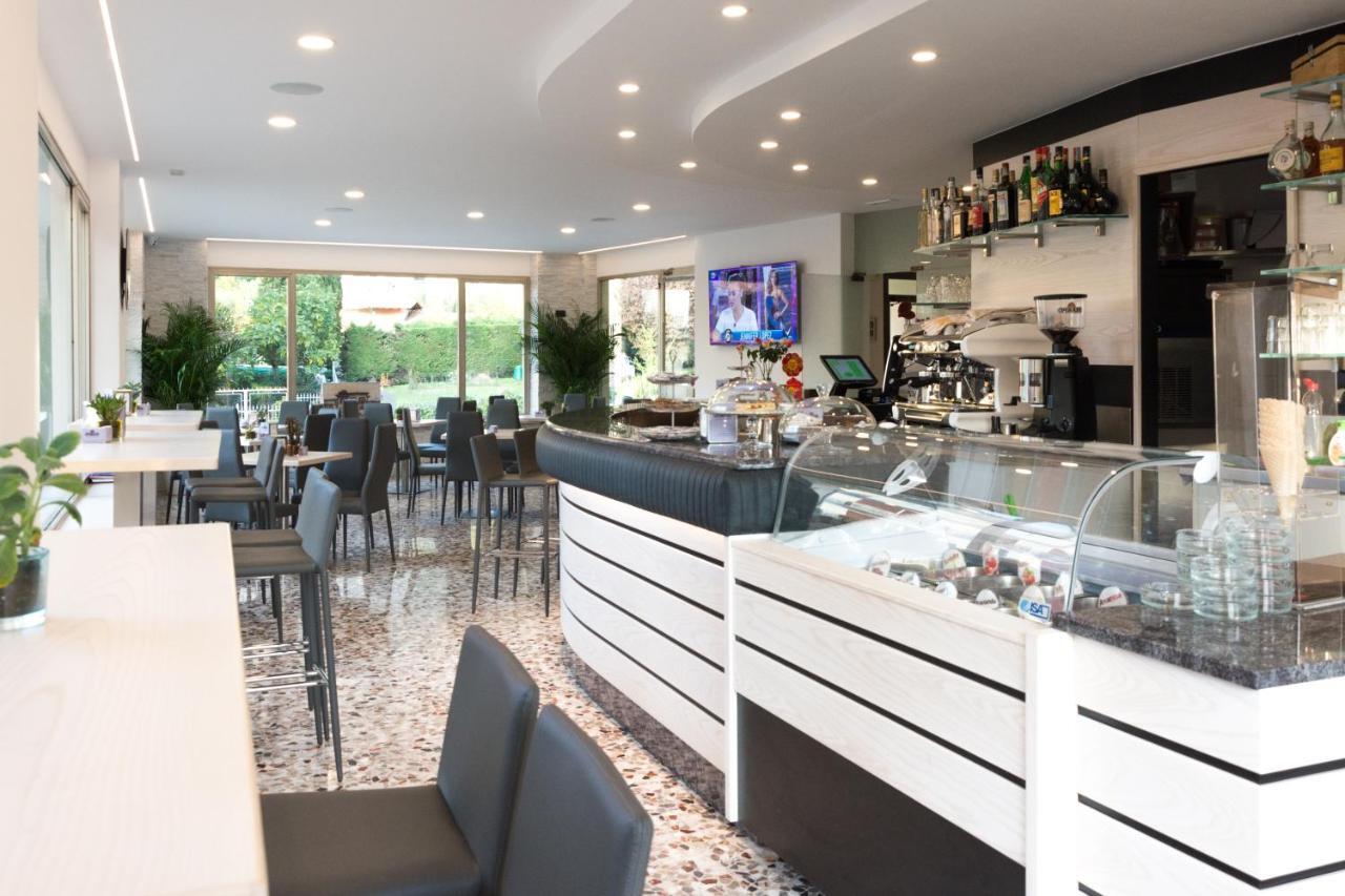 Hotel De Nac Torbole Sul Garda Εξωτερικό φωτογραφία