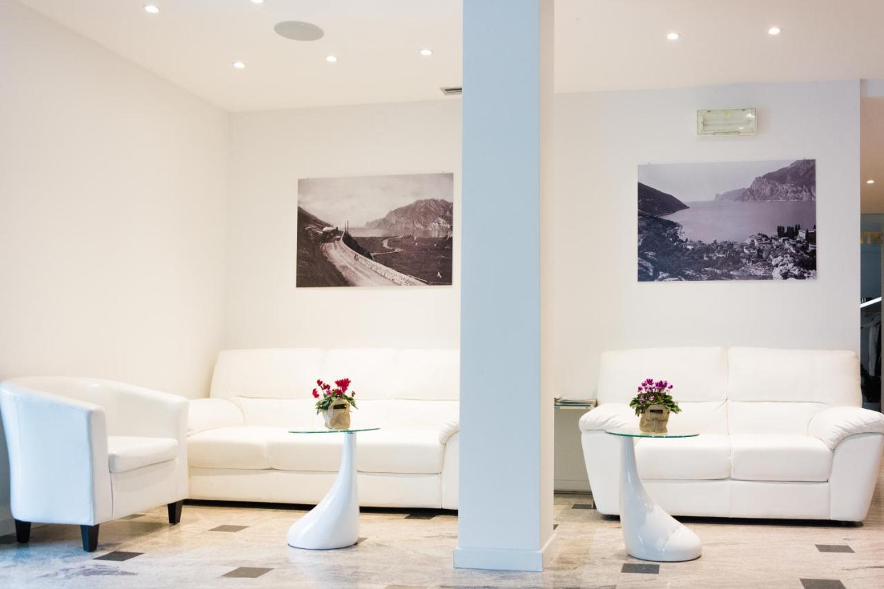 Hotel De Nac Torbole Sul Garda Εξωτερικό φωτογραφία